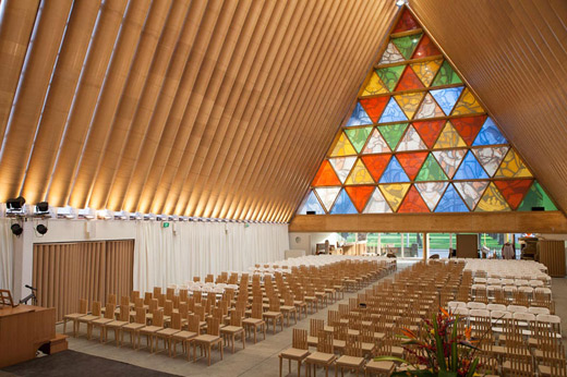 Shigeru-Ban-Catedral-carton