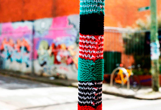Street-knitting-1