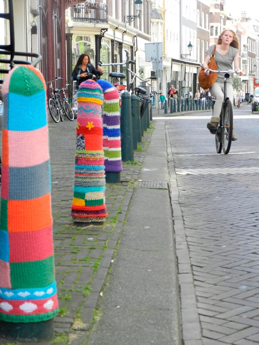 Street-knitting-3